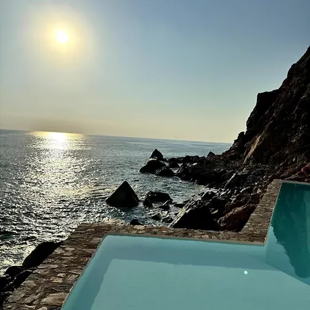 Beachfront Cliff House - Private Alanya