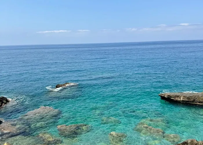 Vakantiehuis Beachfront Cliff House - Private Alanya