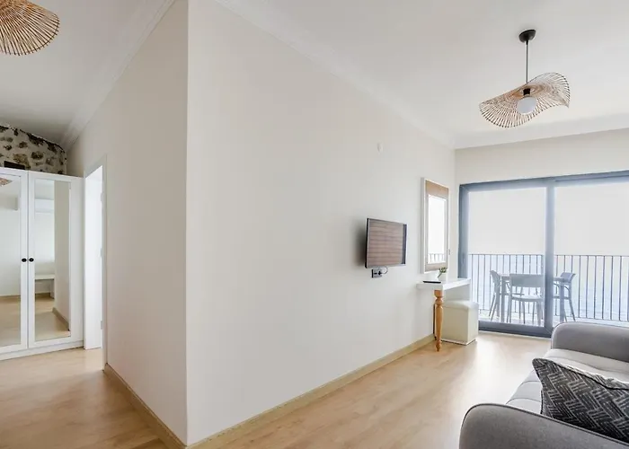 Σπίτι διακοπών Beachfront Cliff House - Private