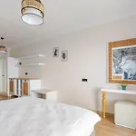 Beachfront Cliff House - Private * Αλάνια