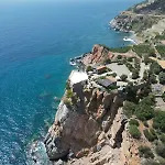Beachfront Cliff House - Private * Αλάνια